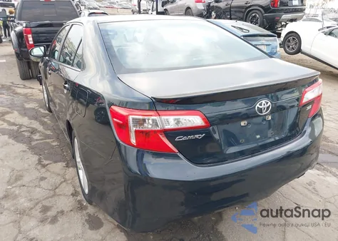 2014 Toyota Camry Se z USA, uszkodzony, nr VIN 4T1BF1FK7EU443845